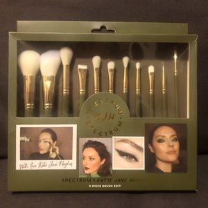 11 piece Katie Jane Hughes for Spectrum makeup brush set